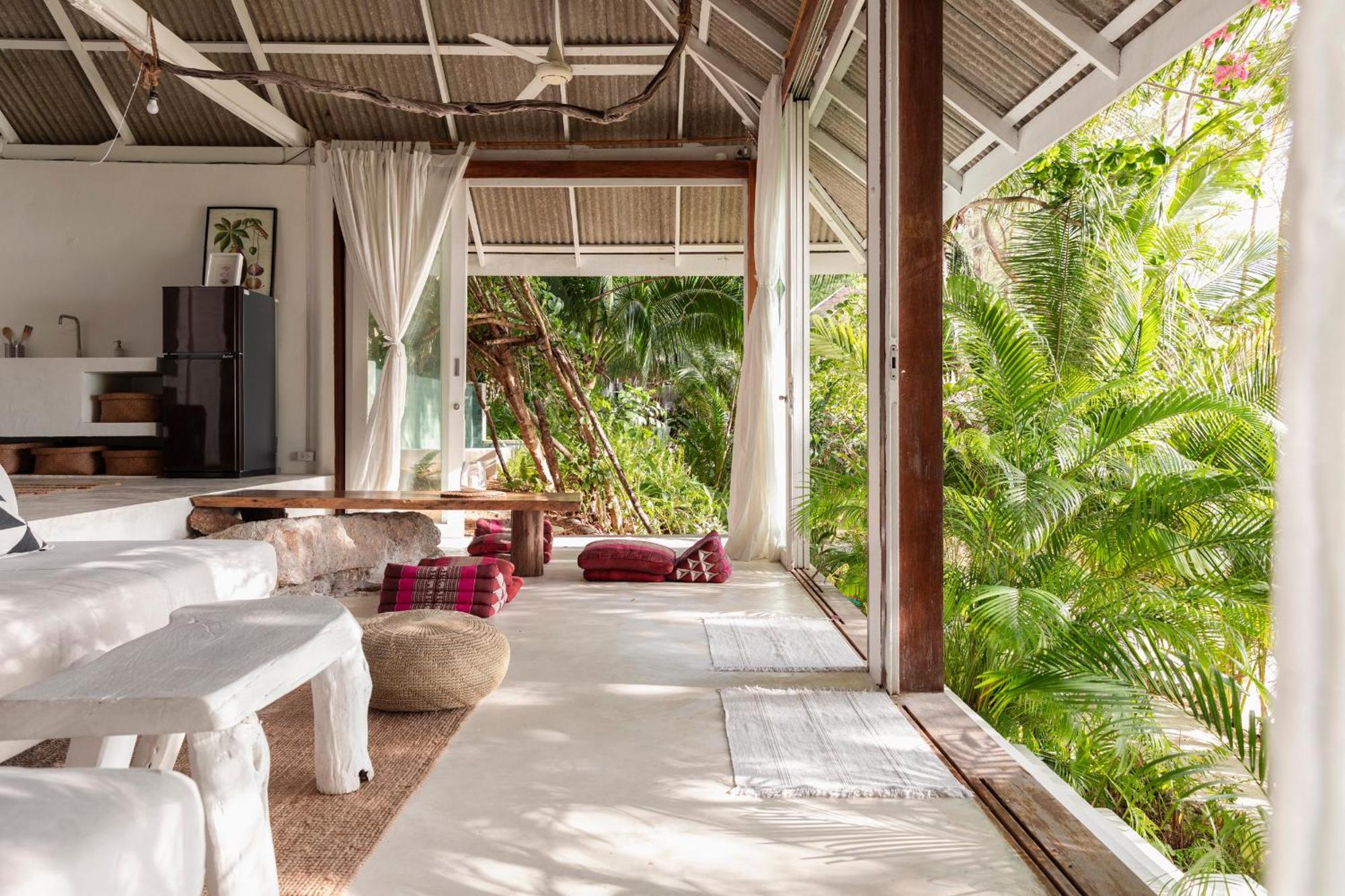 Coconut Beach Bungalows Chaloklum Exterior photo